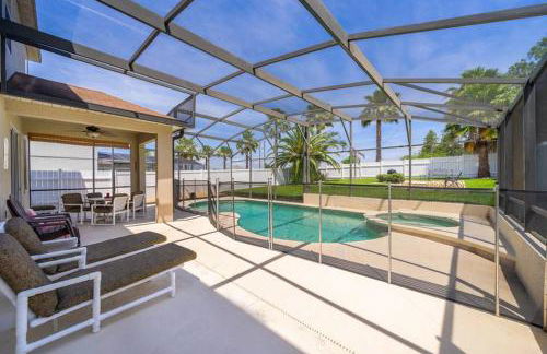 Vacation Villa with Private Fenced Pool & Spa - Foto 3