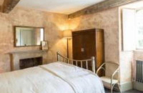 Tudor Romance- a historic manor house for holiday and corporate stays - Foto 2