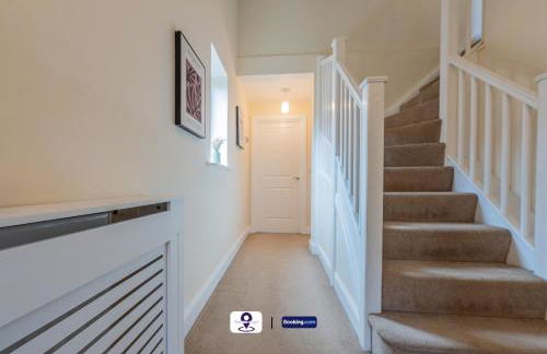 Last-Minute Escapes ! Summer Days l RTM Stay l 4 -Bed House By Finesse Stays Short Lets & Serviced Accommodation Wakefield With Parking, Contractors - Foto 24