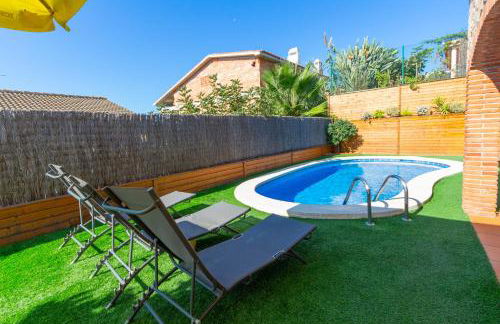 Catalunya Casas Cozy beach town villa for 8 - no car necessary! - Photo 5