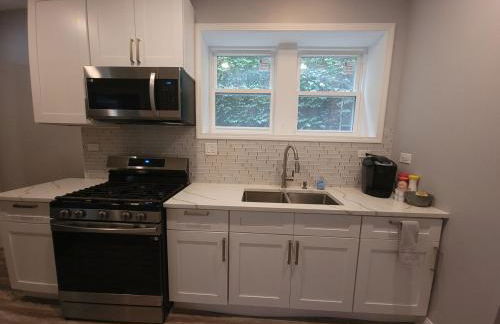 Beautiful Big 3 bedroom Quiet Apt near downtown - Foto 22
