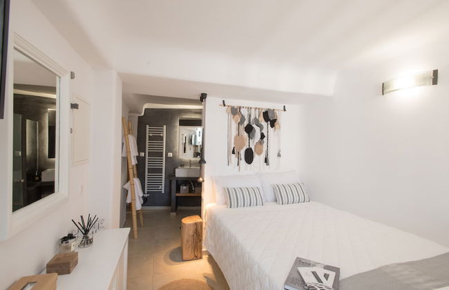 Mykonos Dot Apartments - Photo 5