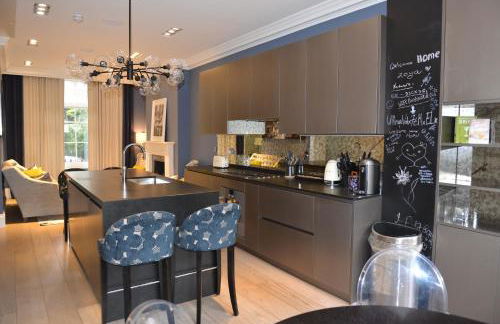 Luxury 4 Bedrooms 5 Baths 2 Receptions Family House with Garden Chelsea - Foto 2