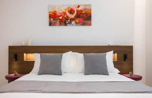 Nora's Suites - Photo 34