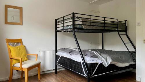 Cosy Contractors Retreat in Batley - sleeps 3 - Foto 2