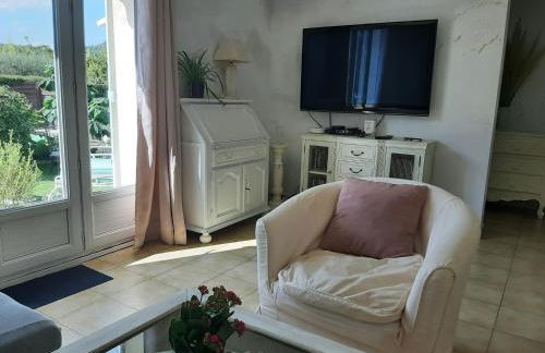 Eclats du Sud, villa les Cigales avec piscine, proche Cassis, meublé de tourisme 3 étoiles - Foto 27