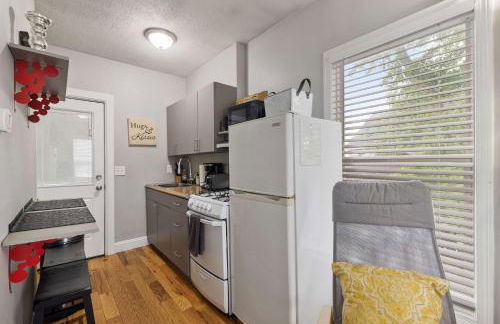 City Chic 2nd flr Studio w Enclosed Private Porch - Foto 6