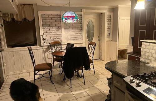 2 Br Victorian Apt 2800 sq ft 2 floors with Full Kitchen 2 baths and Laundry - Foto 12