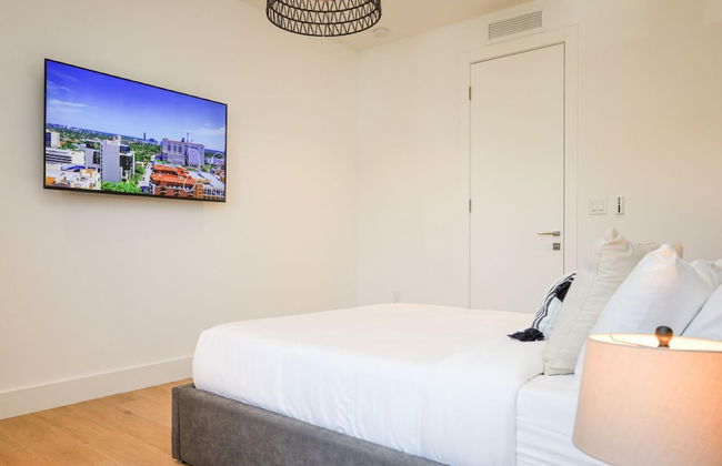 The Modernista 2 - Large Townhome With Pool - Foto 51