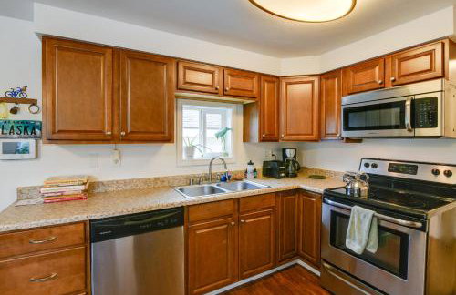 Cozy Anchorage Retreat Less Than 4 Mi to Downtown! - Foto 8