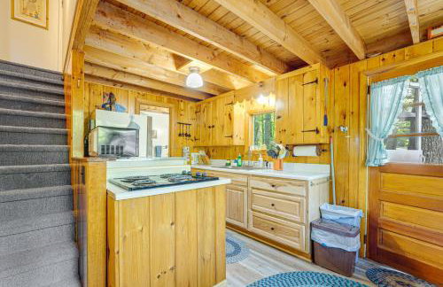 Quiet and Remote Cottage on Panther Pond! - Foto 8