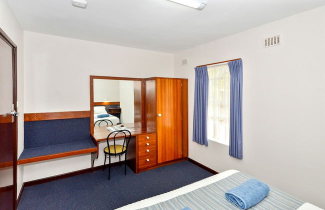 Dolphin Lodge - Photo 42