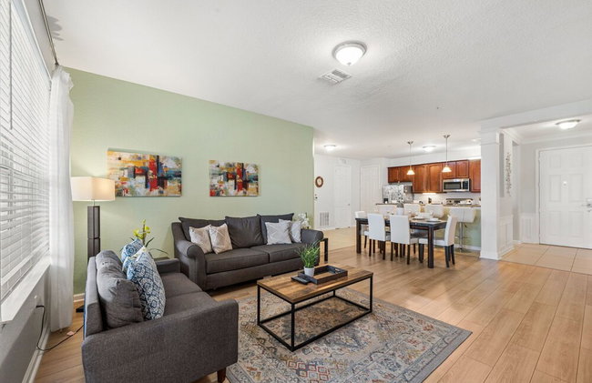 Beautiful LAKEVIEW Deluxe Condo Near Theme Parks - Photo 117