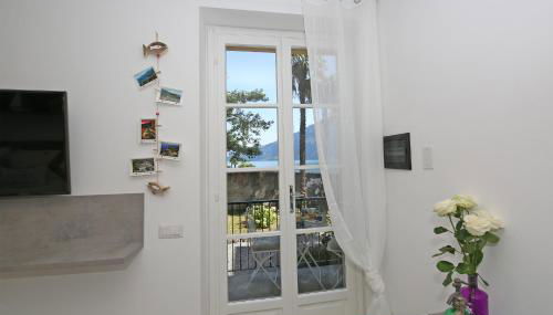 Apartment A lago private beach and parking - Foto 4