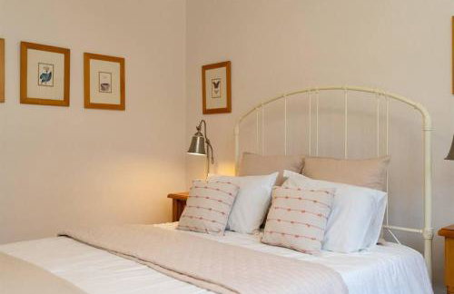 Vine Street Bungalow-Hot Tub, EV, Walk to Town - Photo 21