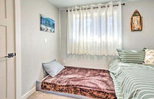 Lakeside Lacey Gem with Sauna and Private Dock - Foto 31