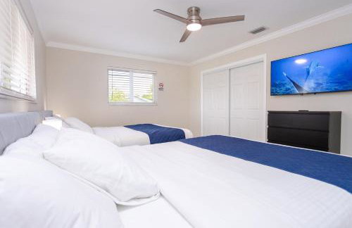 Amazing 5BR Villa Heated Pool near Hard Rock - Foto 26