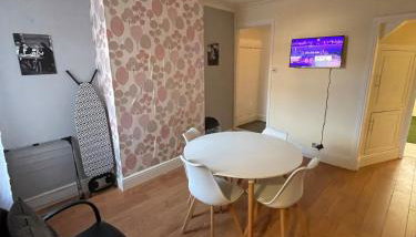 Home away from Home - Foto 1