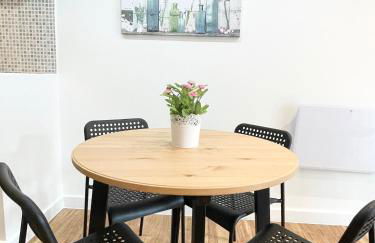 The Works-Fresh 2bed in centre, opposite Arndale. - Foto 8