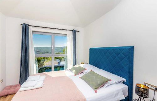 Luxury apartment Viktorija with private pool - Photo 12