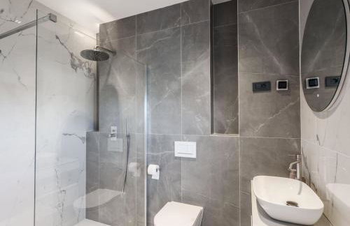 Villa Freedom - Five Bedroom House with Balcony - Foto 28