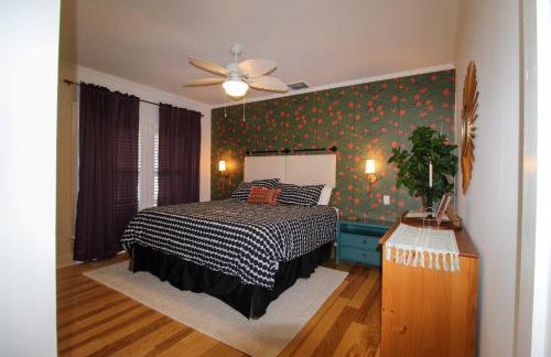 The Moody Manor -Luxurious Home Recently Renovated Close to Beach and Downtown - Foto 16
