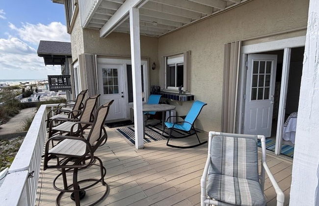 Ocean Front Beach Walking Distance To Flagler 4 Bedroom Home by RedAwning - Foto 32