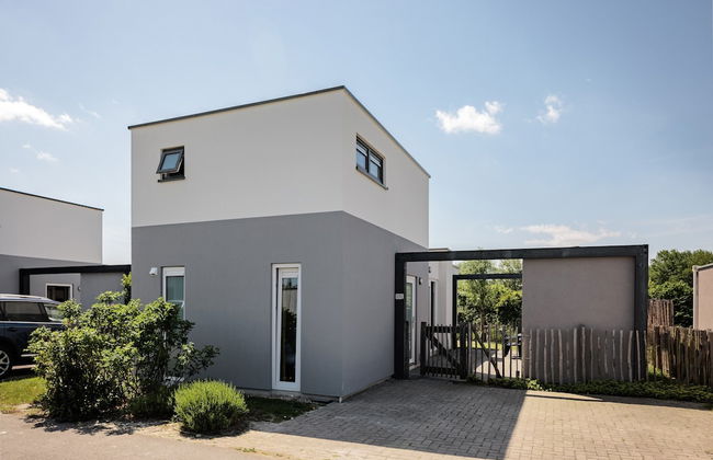 Modern Bungalow With two Bathrooms, Near the Beach - Photo 22