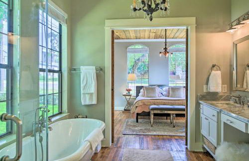 Beautiful Hill Country Cottage - Walk to Downtown! - Foto 19