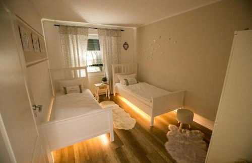 Ferienwohnung Landhaus Swisttal - In der Nähe Phantasialand Brühl und Palmenparadies Therme Euskirchen - Foto 18