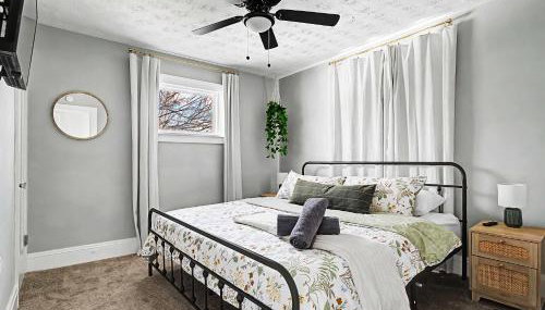 Newly Renovated and Designed Near Downtown - Foto 3