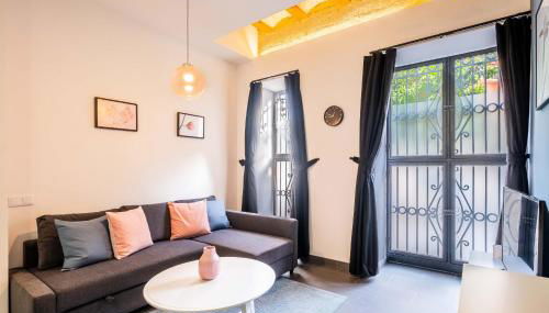 New and Modern Apartment with Comfy Beds - Photo 2