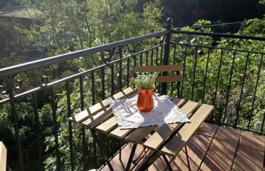 Theta Guesthouse - Photo 4