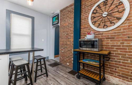 The Dubuque House - Historic Downtown Location! - Foto 7