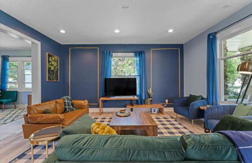 5bd Movie Theater - 7mins to UND - Backyard BBQ - Foto 1