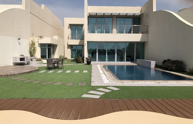 Durrat Al Bahrain Luxury Villa - Photo 1