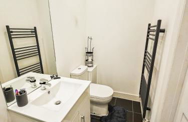 Cleave House - Contractor, Corporate & Leisure - Chic & Stylish - Sleeps 6 - Photo 15