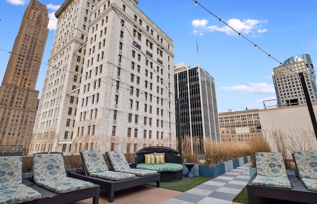 Cincinnati City Club Apartments by Airriva - Photo 14