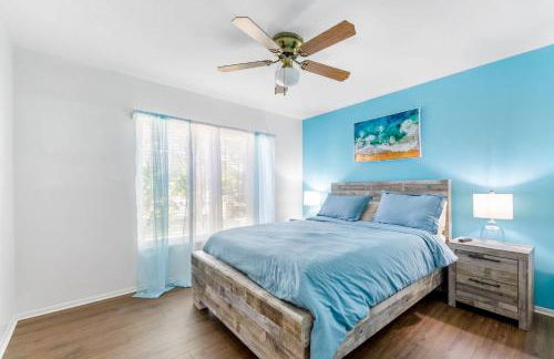 3BR Wesley Chapel Retreat with Private Pool - Pet-Friendly - Spacious Parking - Photo 10