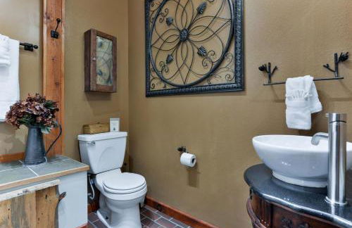 The Hiding Place - Foto 31