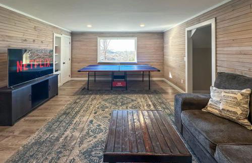 Spa Lodge Sleeps 9 Sauna Hot Tub Mtn Views - Foto 26