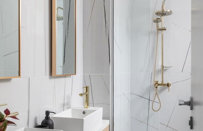 Luxury Piata Romana 2BR Urban Sanctuary by HOLT - Foto 32