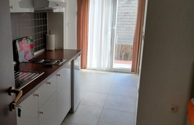 Apartment 11 Sleeps 4 Guests - Photo 12