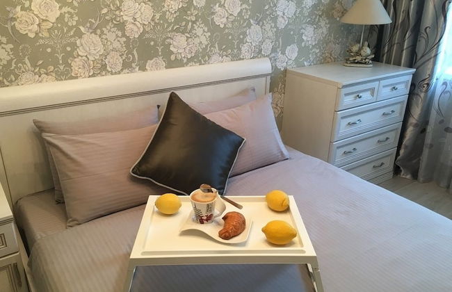 Apartment on Ostryakova Pr. 28. - Photo 9