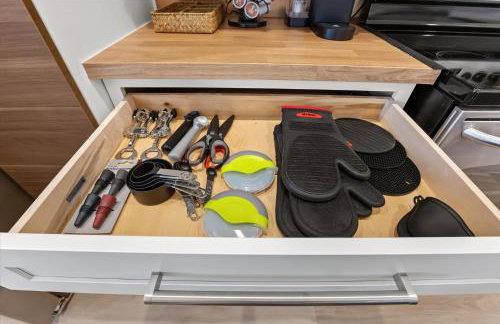 Spacious Downtown Indy Home Perfect for Groups - Photo 24