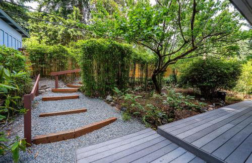 Waterfront Vashon Island Home, Beach Access and View - Foto 35