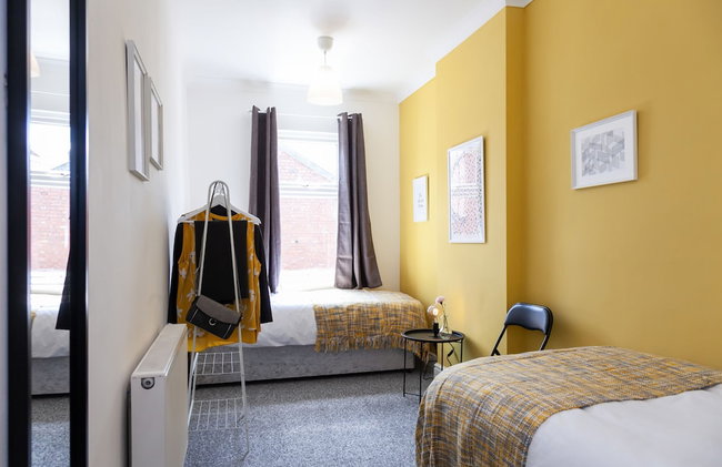 Cosy Home Near Station, Parking, Netflix, Sleeps 5 - Foto 10