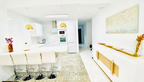 Jardines de Adnania en Marina del Este con vistas al mar - Photo 3