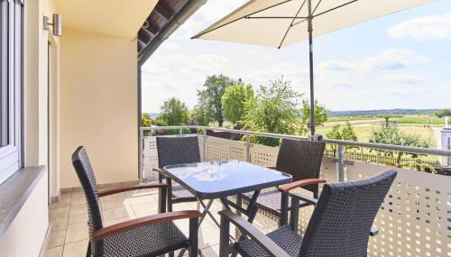 City Apartment Hasenheide - Wohnung mit 3 Schlafzimmern und Balkon mit Landschaftsblick - Foto 4