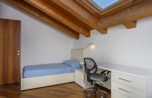 New Deal - APT with Terrace & Jacuzzi - Foto 6